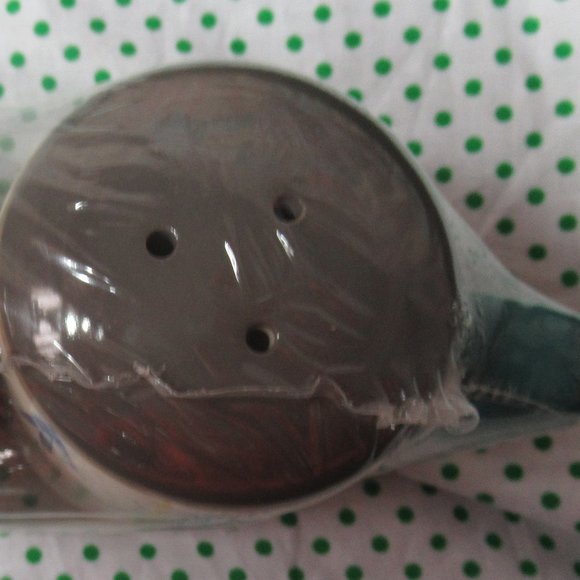 NWT salt & pepper shaker set - Picture 13 of 15